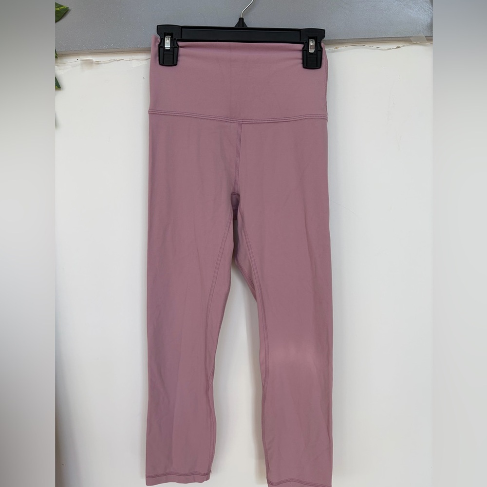 Lululemon Align 3/4 Length Leggings Size 2 Mauve High Rise